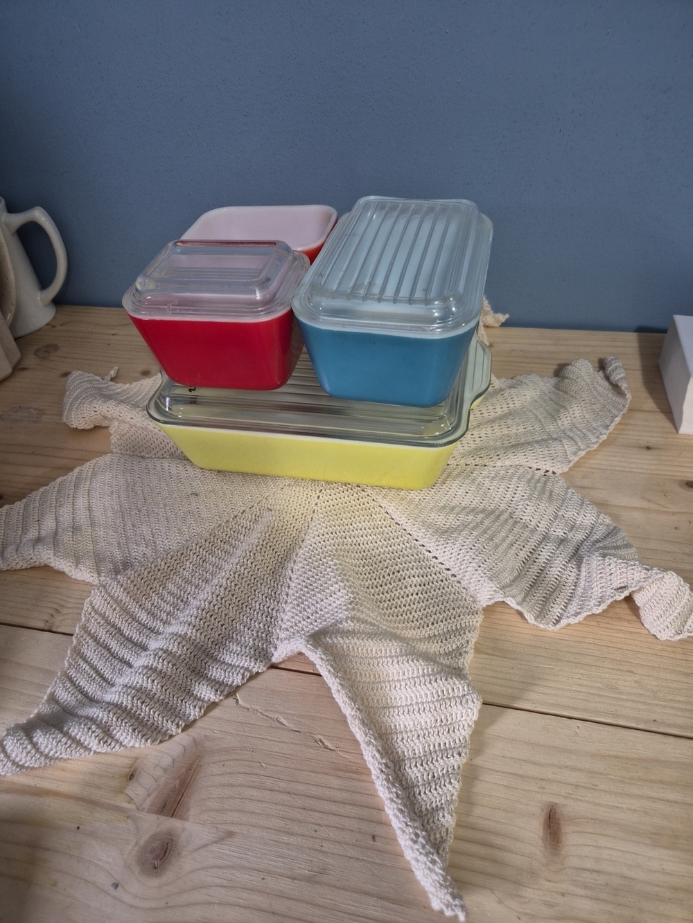 Vintage Pyrex Primary Color Fridgie Set Missing One 501 Lid
